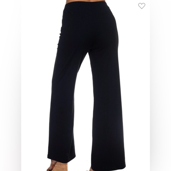 New High-Waisted Black Button-Detail knit Pants S, M, L - Picture 5 of 5